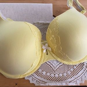 VS Body by Victoria Padded Perfect Coverage 38DD